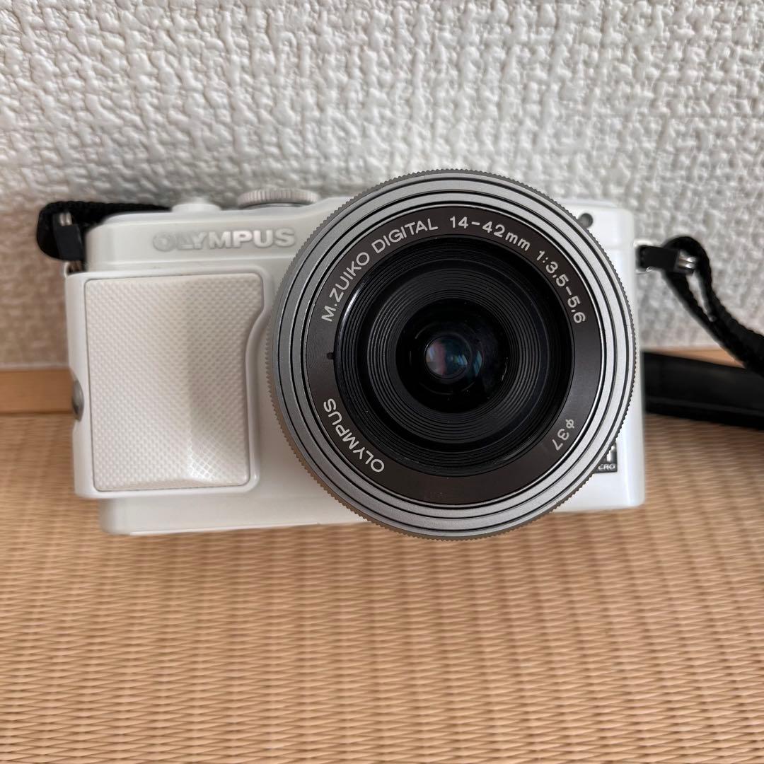 ミラーレス一眼 OLYMPUS PEN Lite E-PL6 オリンパス OLYMPUS PEN Lite E-PL6 ダブルズームキット 価格比較