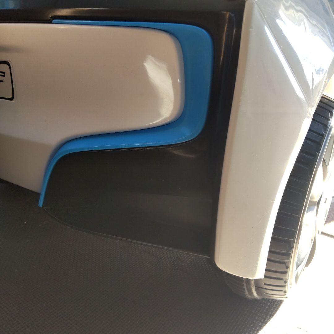 トイザらス　BMW i8 Concept Spyder 子供用電動自動車