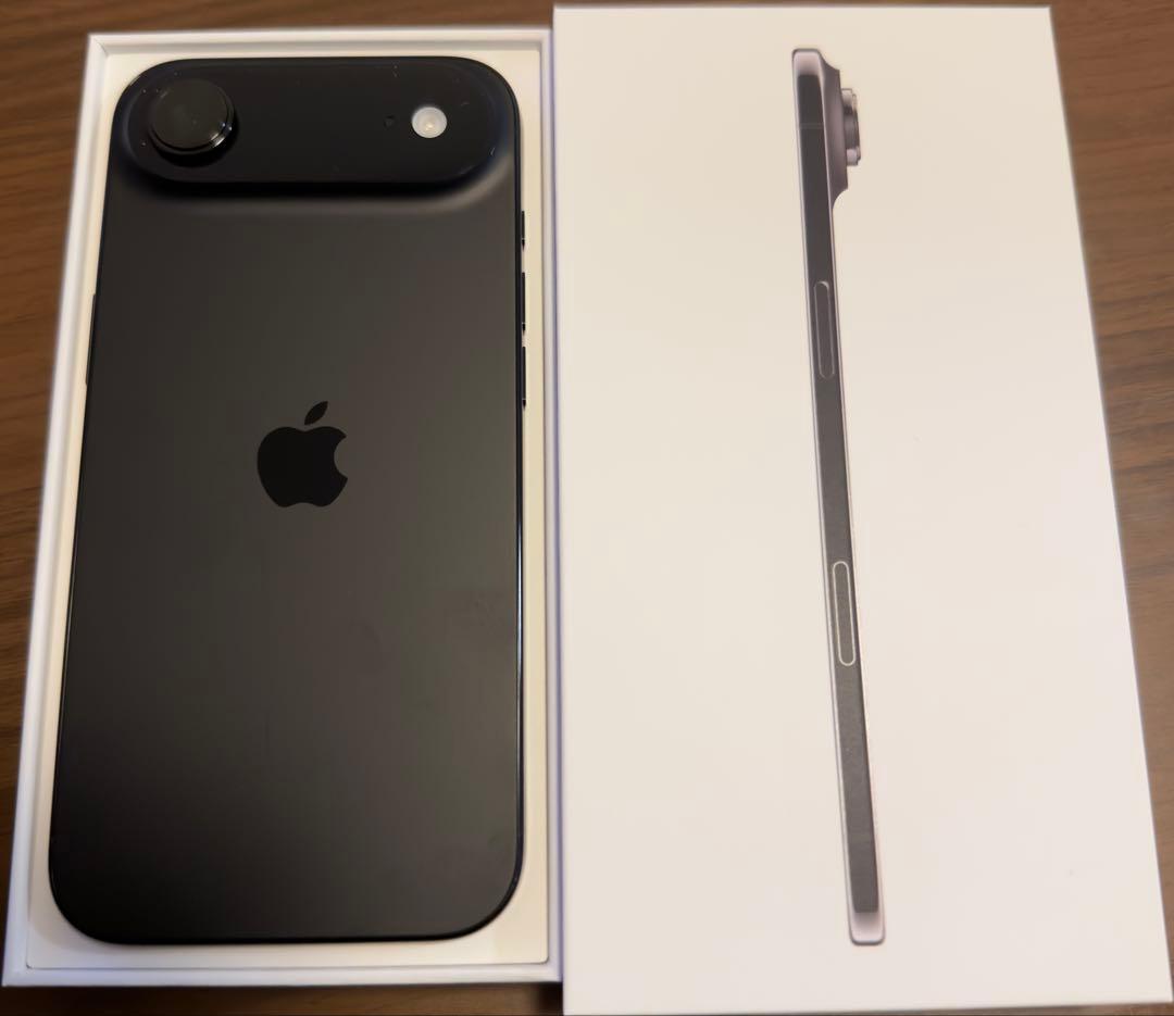 iPhone Air ブラック256GB Apple iPhone Air 256GB SIMフリー [スペースブラック] 価格比較