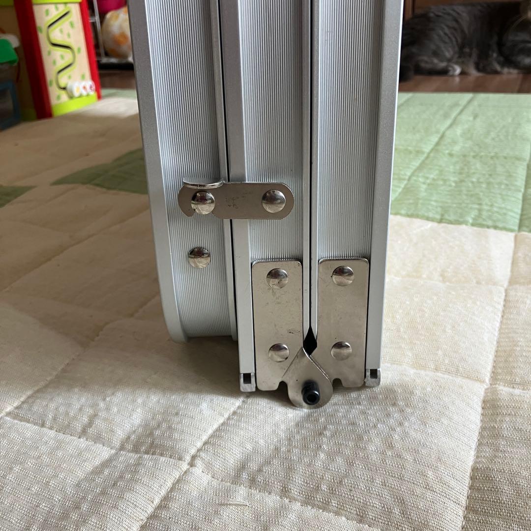 Coleman フォールディングテーブル 3折テーブル 170-5769の通販｜www