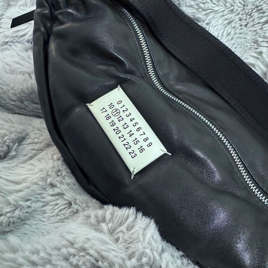 即購入OK】メゾンマルジェラ グラムスラム ボディバッグ 黒 - メルカリ