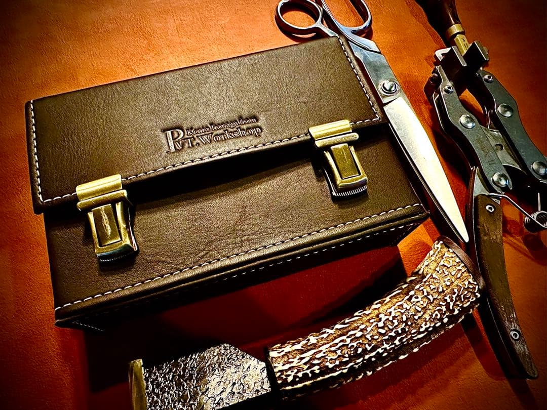 2月SALE品!Pvt.Workshop極 本革デッキケース　ダークブラウン