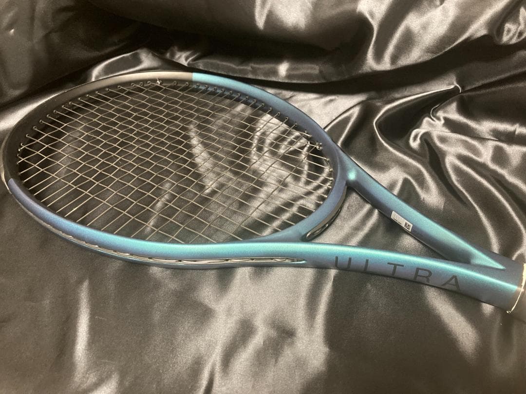 ウィルソン　ウルトラ100　V4　300g　G3　wilson　ULTRA WILSON Ultra 100 V4 Tennis Racquet (300g, Unstrung)