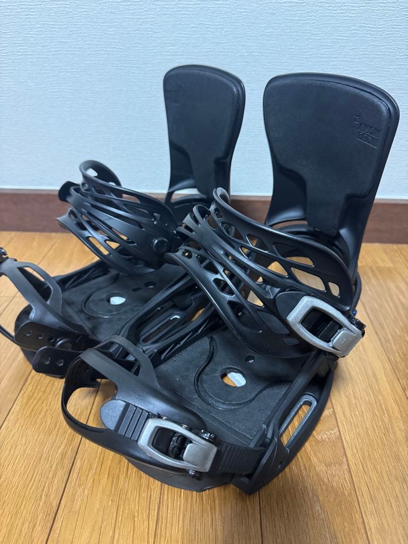 CARTEL ブラック スノーボードビンディングest Amazon | Burton Cartel EST メンズ スノーボードビンディング Sz L