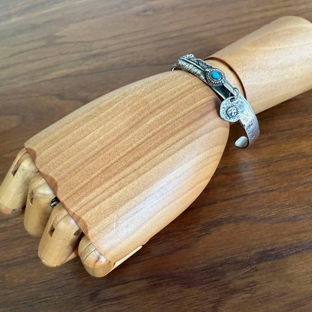 シルバー925無垢【新品】ビンテージターコイズフェザーバングル