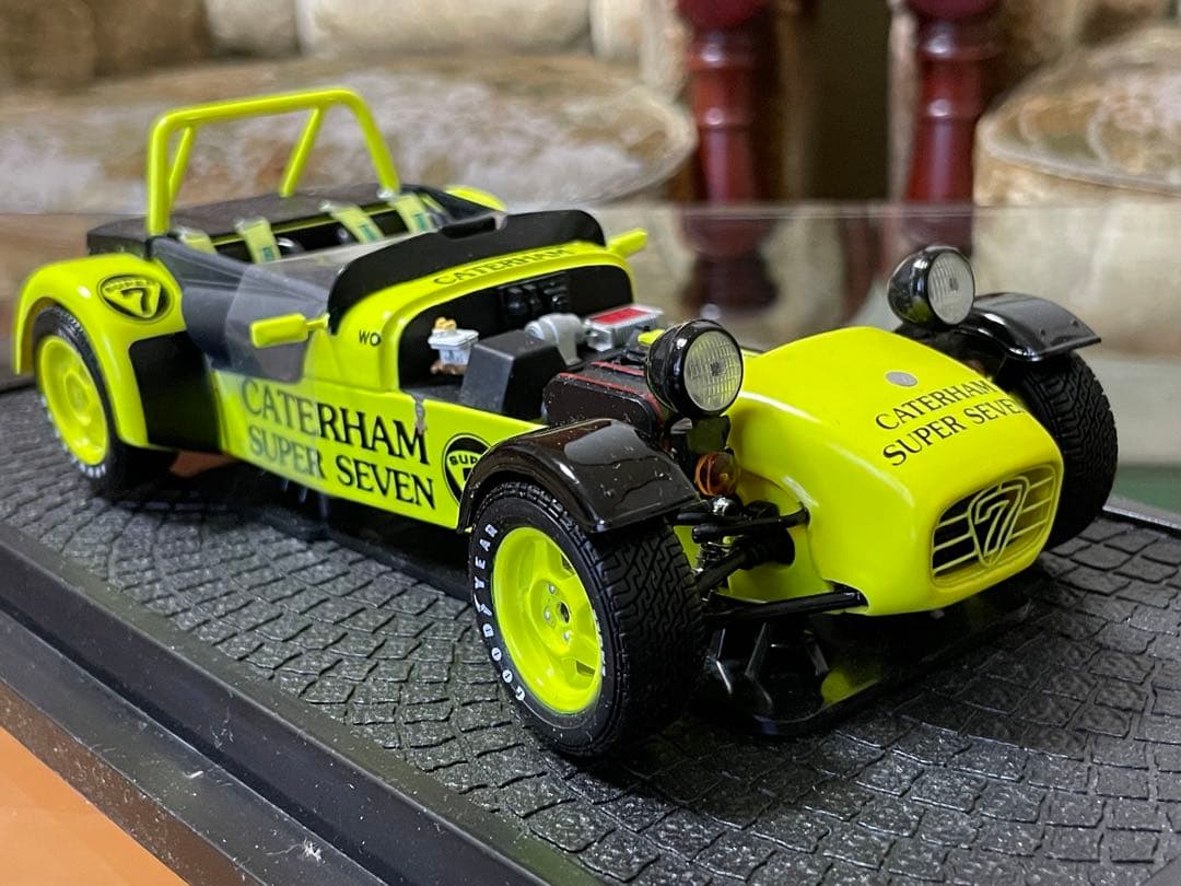 価格変更1/18 京商 ケーターハム スーパーセブン JPE 未展示品 - メルカリ