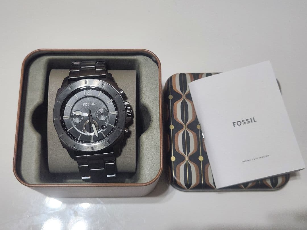 メンズ腕時計、Fossilブランド、カラー：ダークグレー（マット） 時計