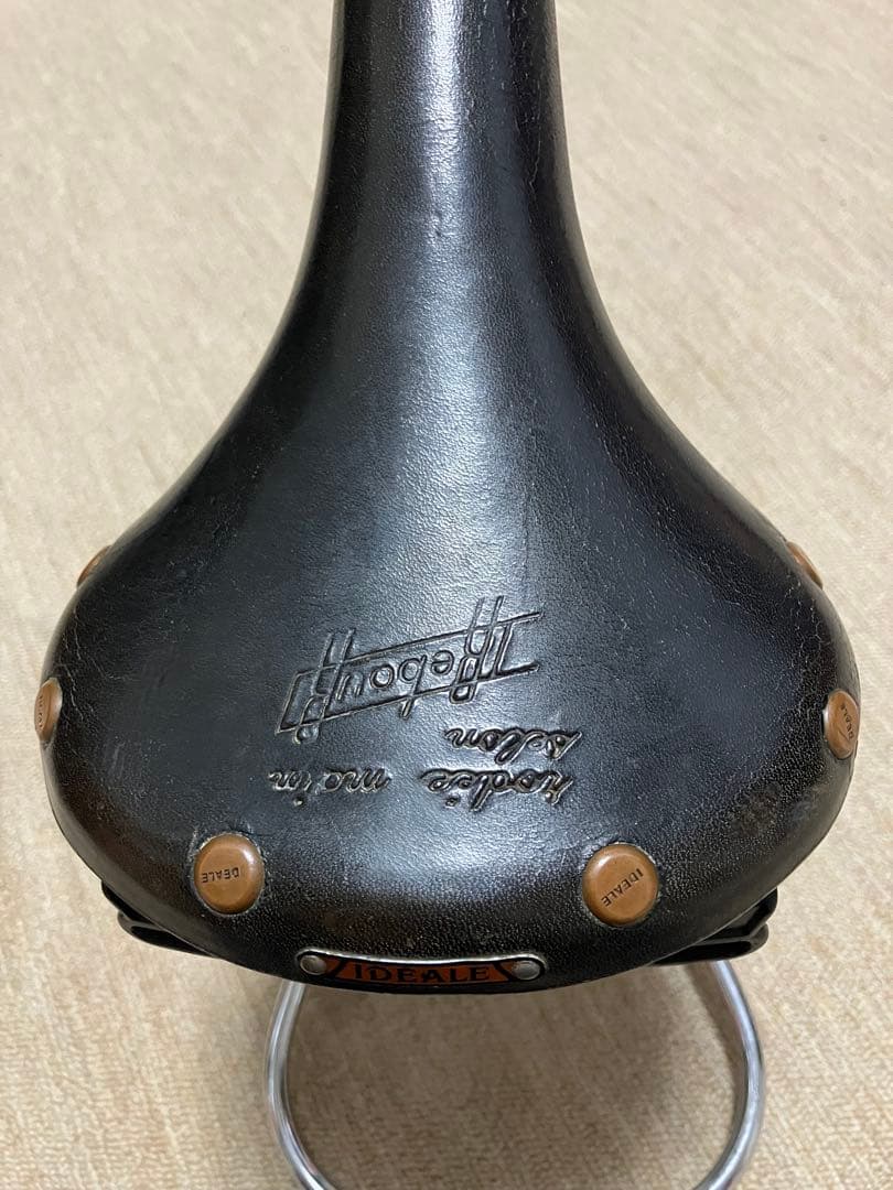 IDEALイデアル90 ルブールサイン入り アルミベース サドル フランス製