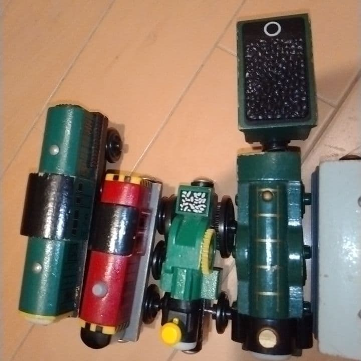 ①木製トーマス ヘンリエッタなどセット