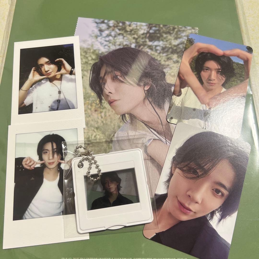 SF9フィヨン シーズングリーティング フォトキーチェーン、トレカ