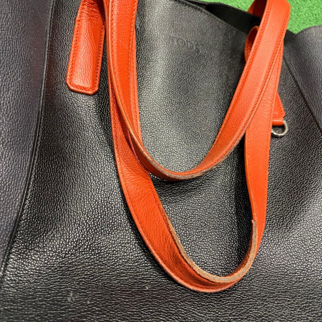 TODS 希少！メンズ レザートートバッグ ブラック オレンジ 中古品