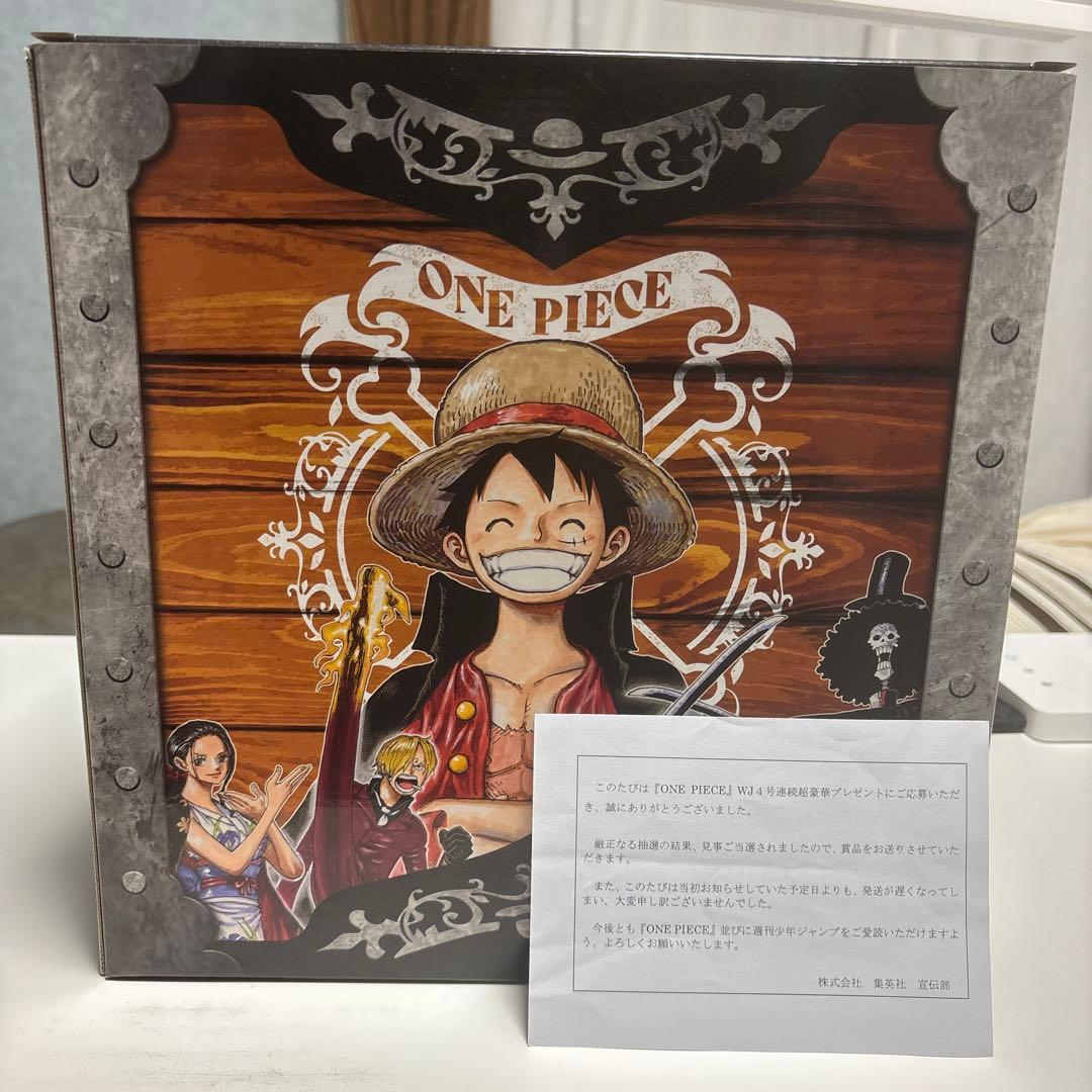 ワンピース WJ4号連続超豪華プレゼント 箱 フィギュア