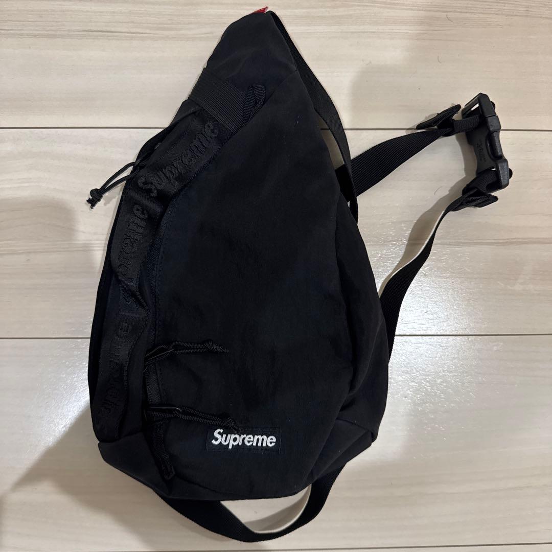 Supreme 20FW Sling Bag 4L スリングバッグ　ブラック Supreme 20FW Sling Bag 4L スリングバッグ ブラック - メルカリ
