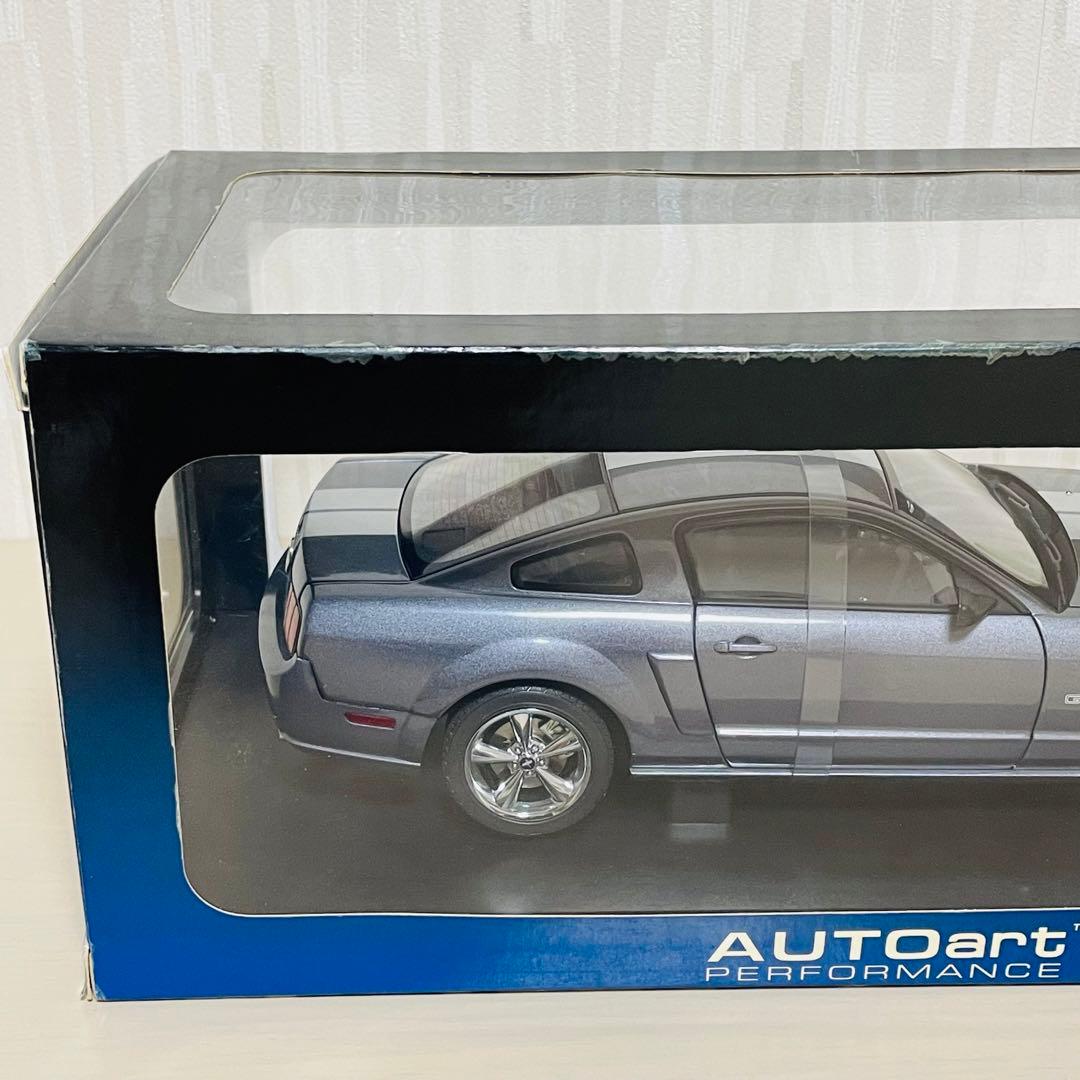 AUTOart 1/18 Ford Mustang GT 世界3000個限定