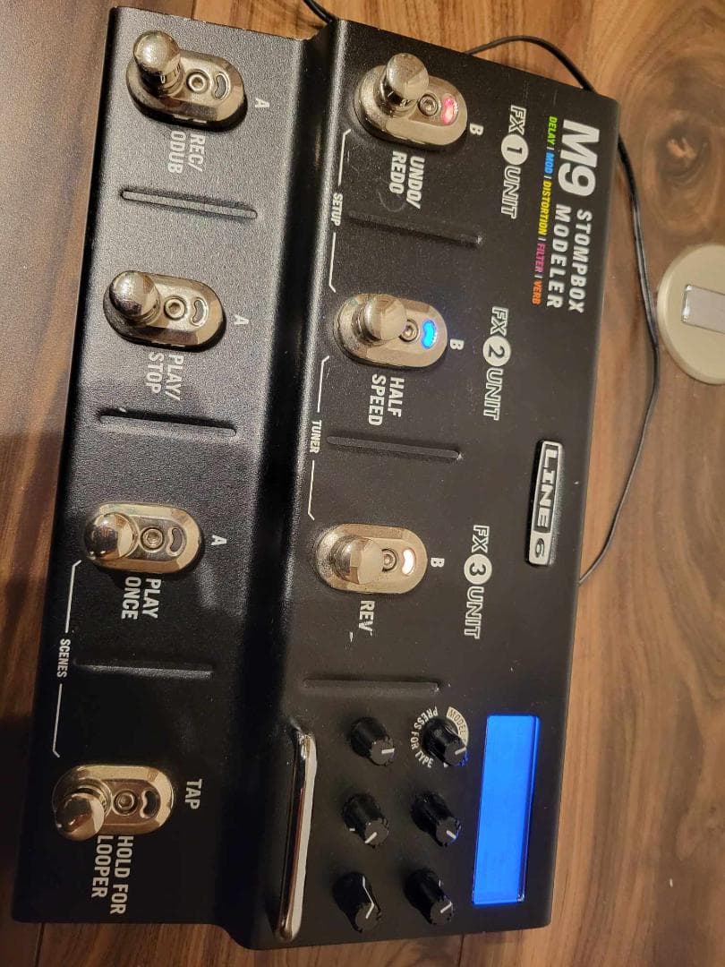 ギター Line6 / M9 Stompbox Modeler