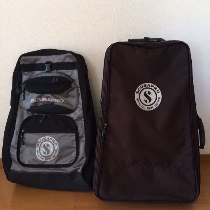 スキューバプロの訳ありキャリーバッグとTUSAのメッシュバッグセット
