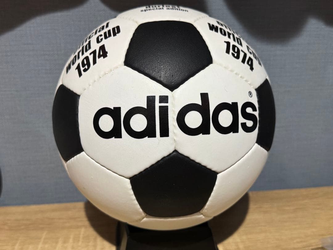 FIFAワールドカップ1974西ドイツ大会 TELSTAR durlast® ADIDAS TELSTAR DURLAST 1974 GERMANY FIFA WORLD CUP SOCCER MATCH