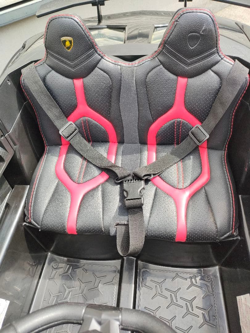 電動乗用玩具 ランボルギーニ アヴェンタドール SV ロードスター 子供用