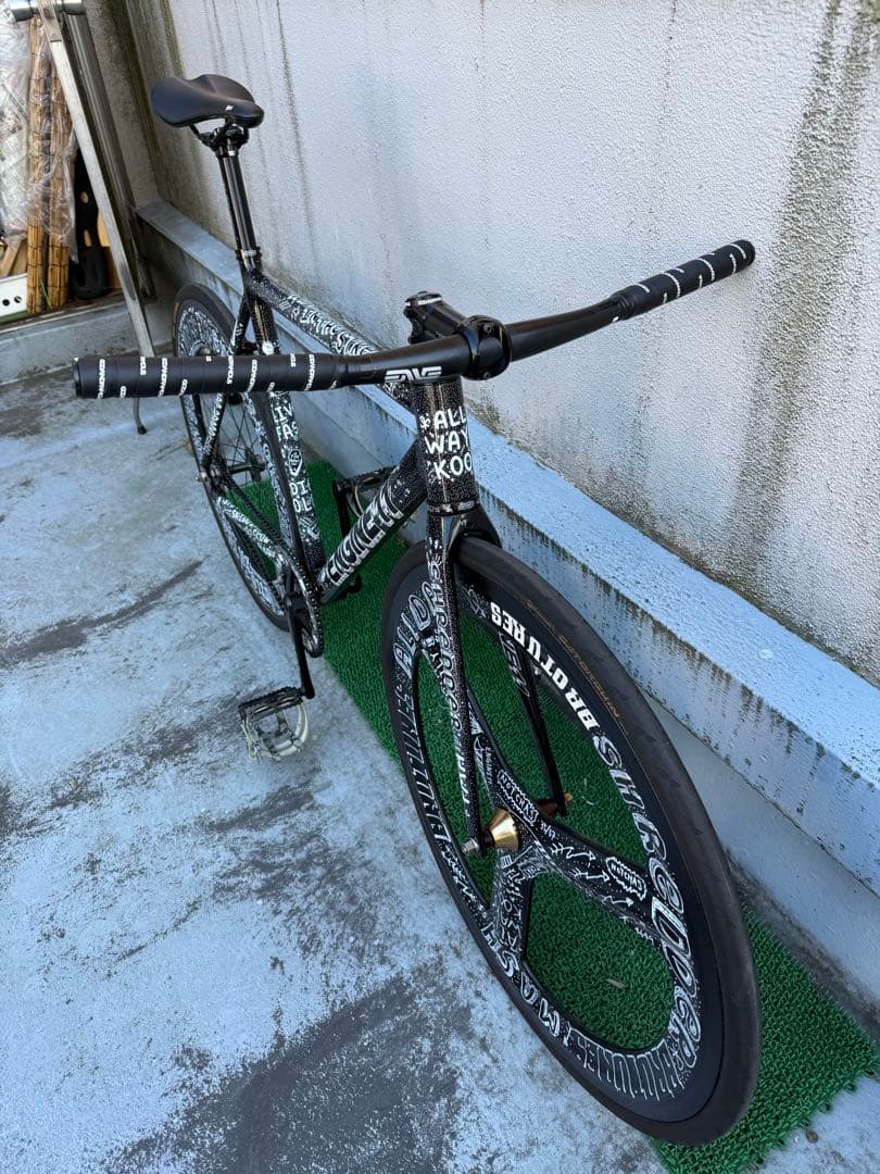 ENGINE11 CHAS限定モデル！ Mサイズ - メルカリ