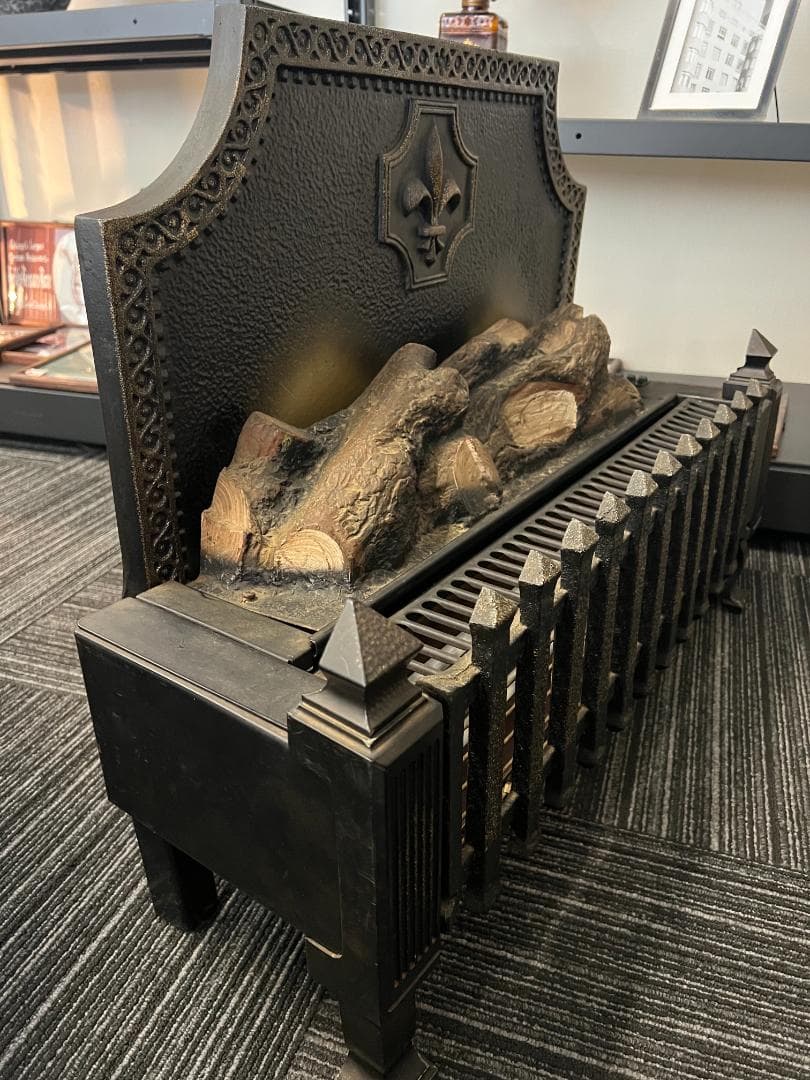 入手困難DIMPLEX 中世ヨーロッパ 西洋風 電気暖炉 アンティーク 城の