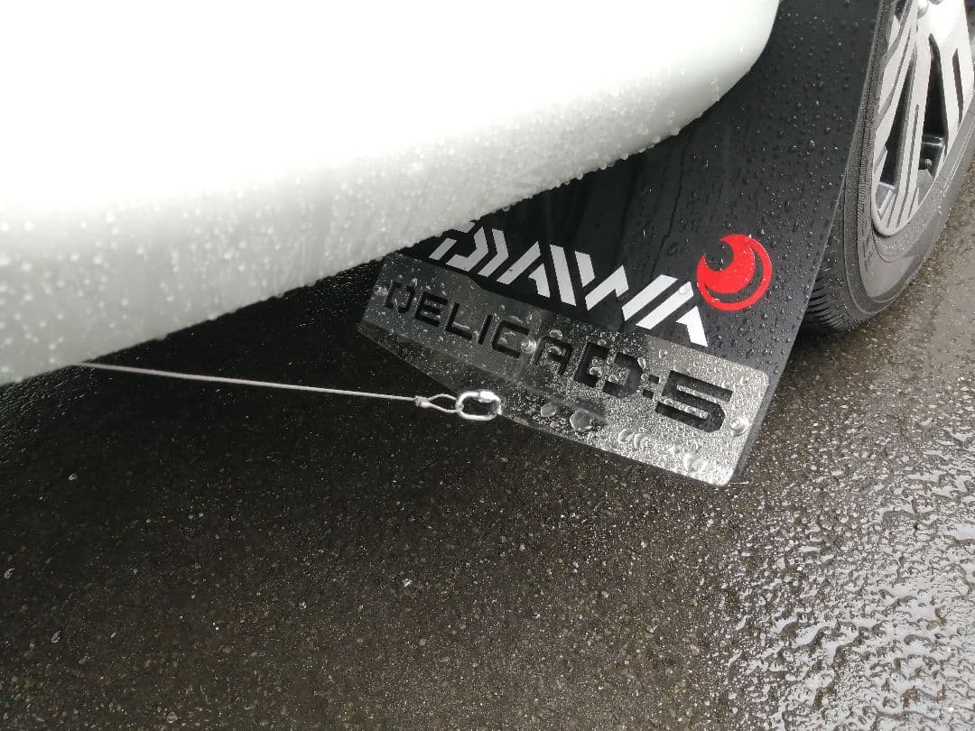 デリカD5 マッドフラップ黒 後期型専用 SUS304 #400 - メルカリ