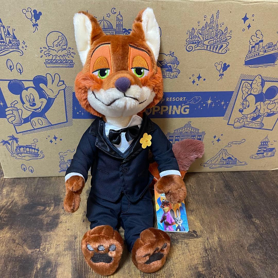 ディズニーストア ニック・ワイルド ぬいぐるみ フォーマル ズートピア