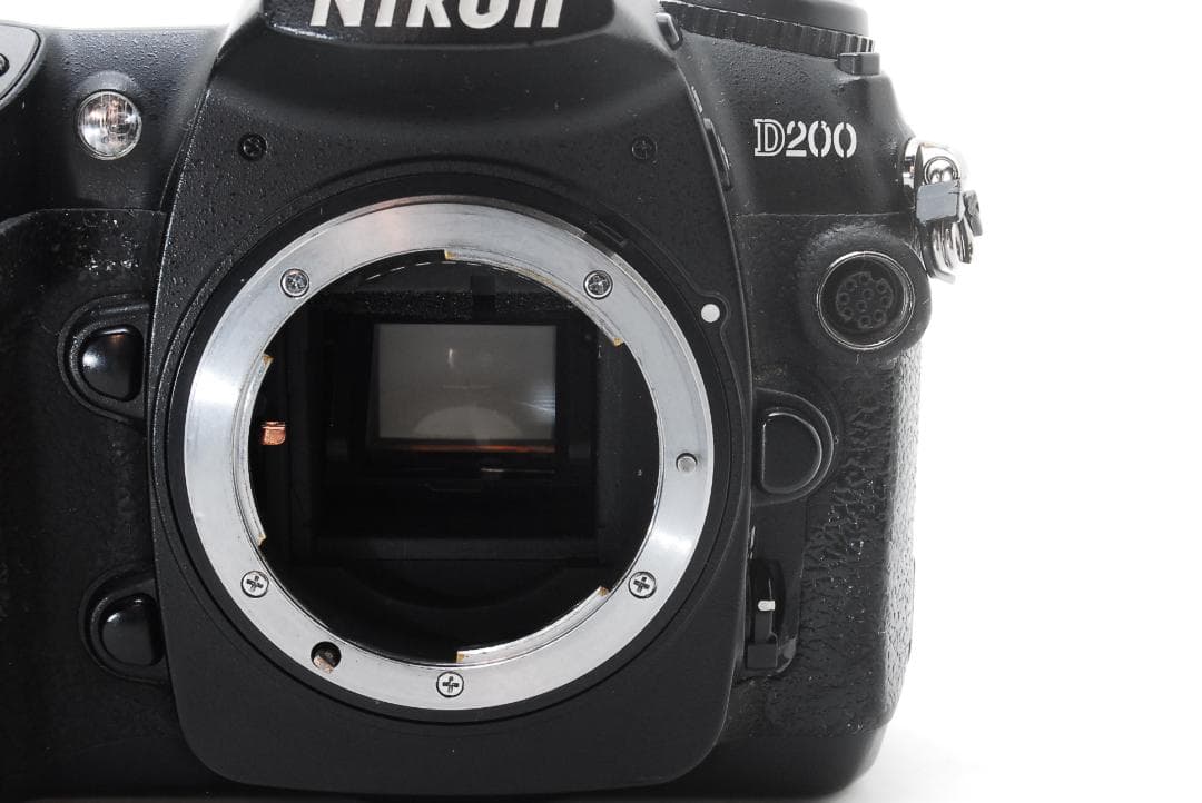 Nikon D200＋18-200mm 高倍率ズーム 三脚付 - メルカリ