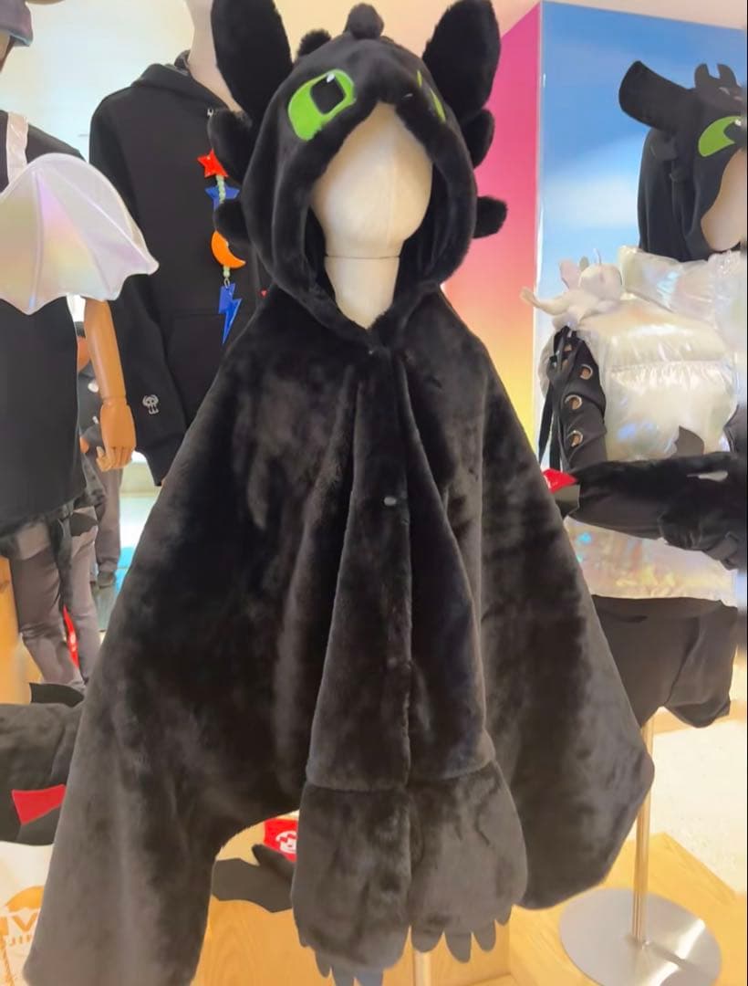 新商品　北京ユニバ限定　ヒックとドラゴン　トゥースレス　ライトフューリー