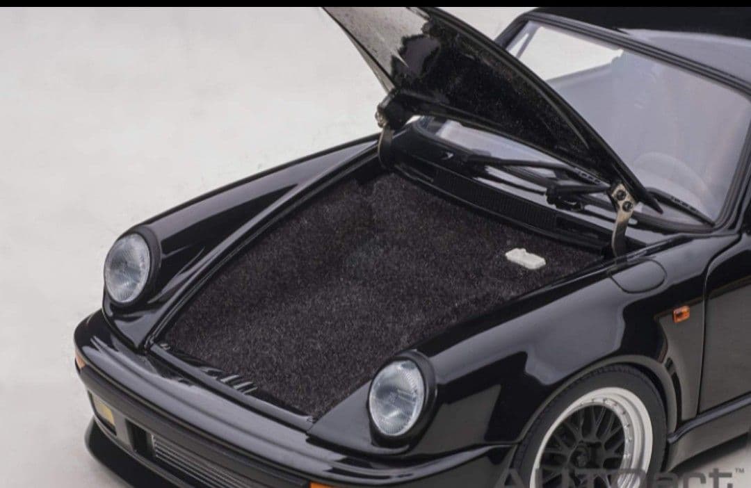 オートアート1/18 ポルシェ911ターボ　湾岸ミッドナイト　ブラックバード