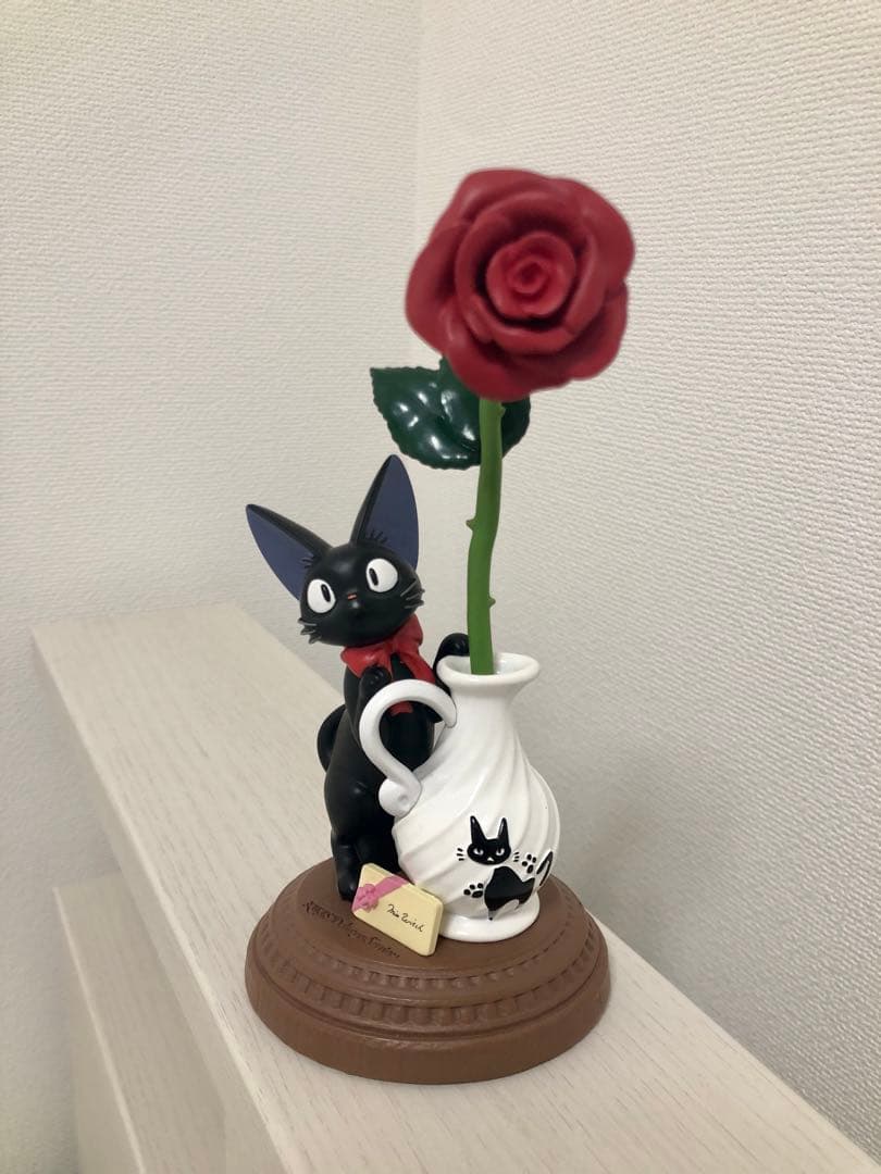 ジブリ 魔女の宅急便 一輪のバラ 2022年カレンダー ジジ - メルカリ