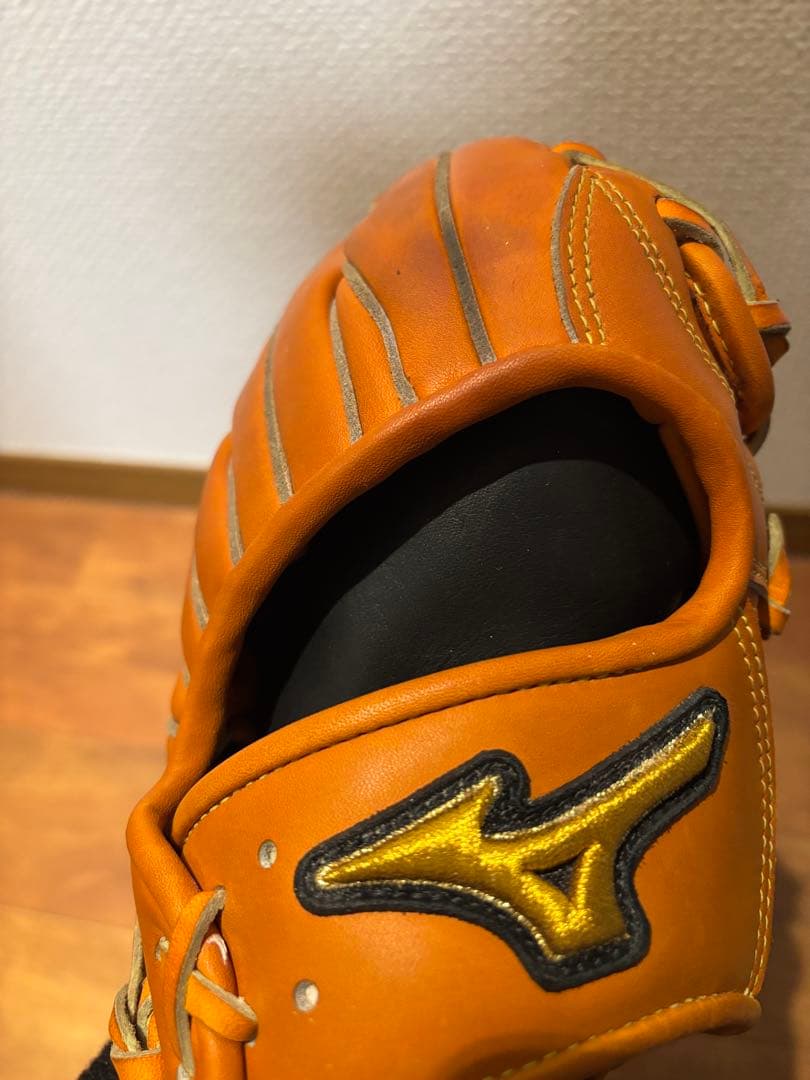 ミズノプロ軟式外野手用グラブ 匿名配送 オレンジ 型付け済み - メルカリ