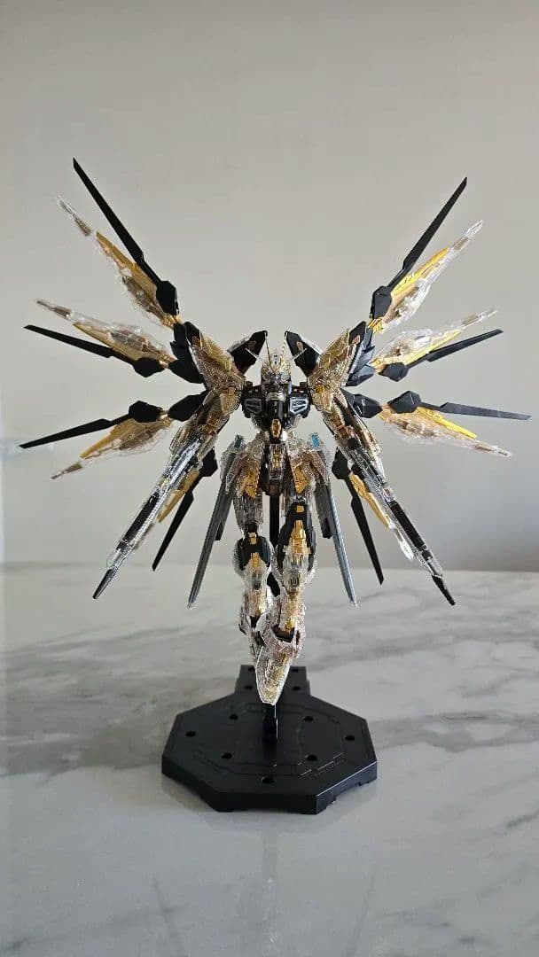 MGEX 1/100 ストライクフリーダムガンダム [メカニカルクリア]完成品
