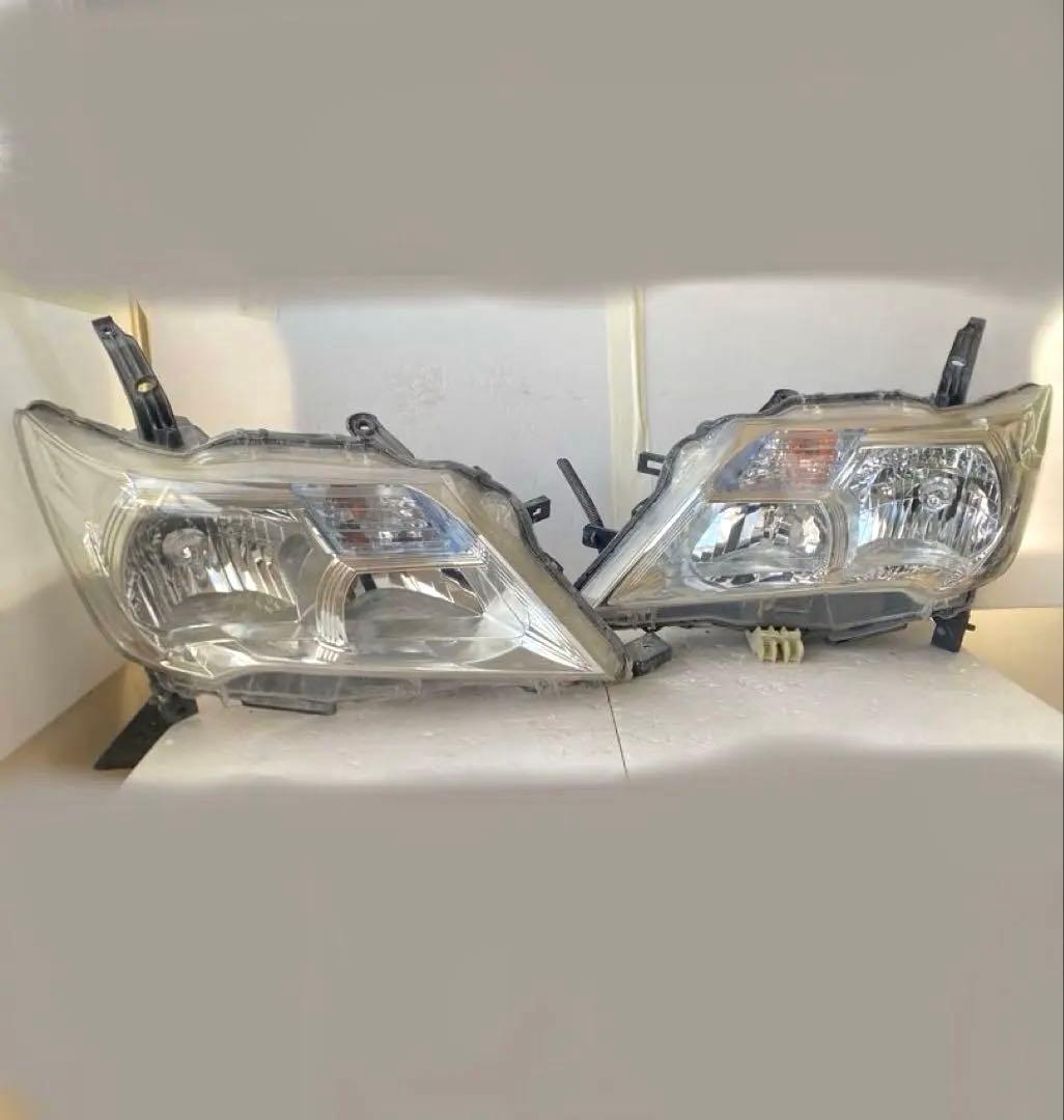 日産 セレナ C26系 純正ヘッドライト 左右セット - メルカリ