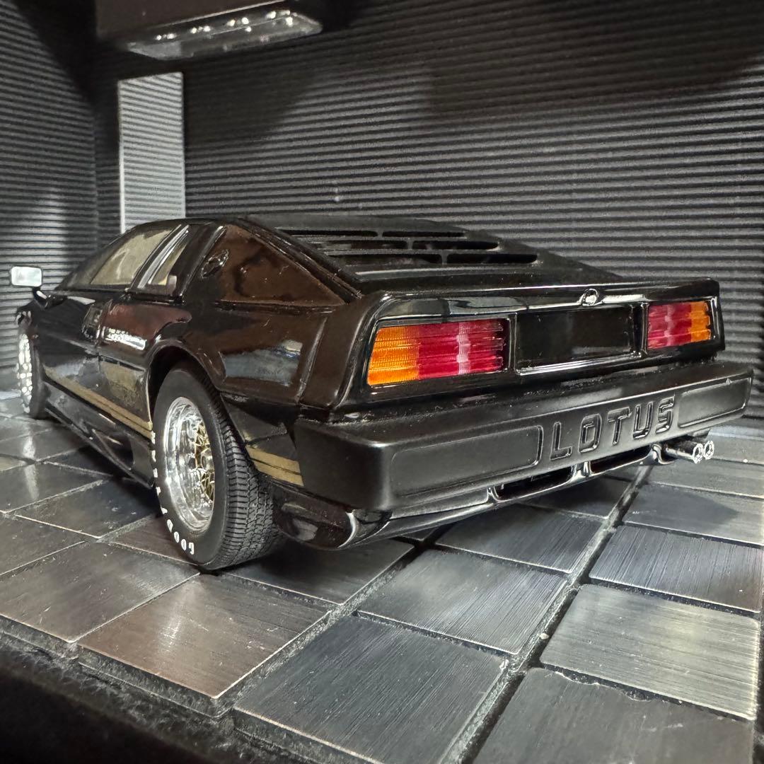 絶版未展示品 オートアート 1/18 ロータス エスプリ ターボ S2