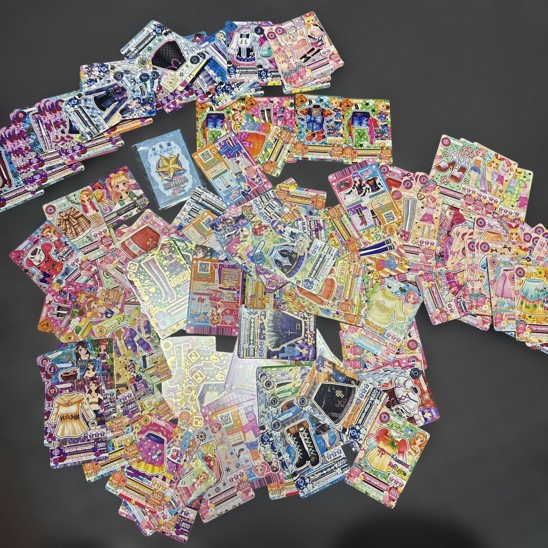 アイカツカードまとめ売り 約200枚ぐらい - メルカリ