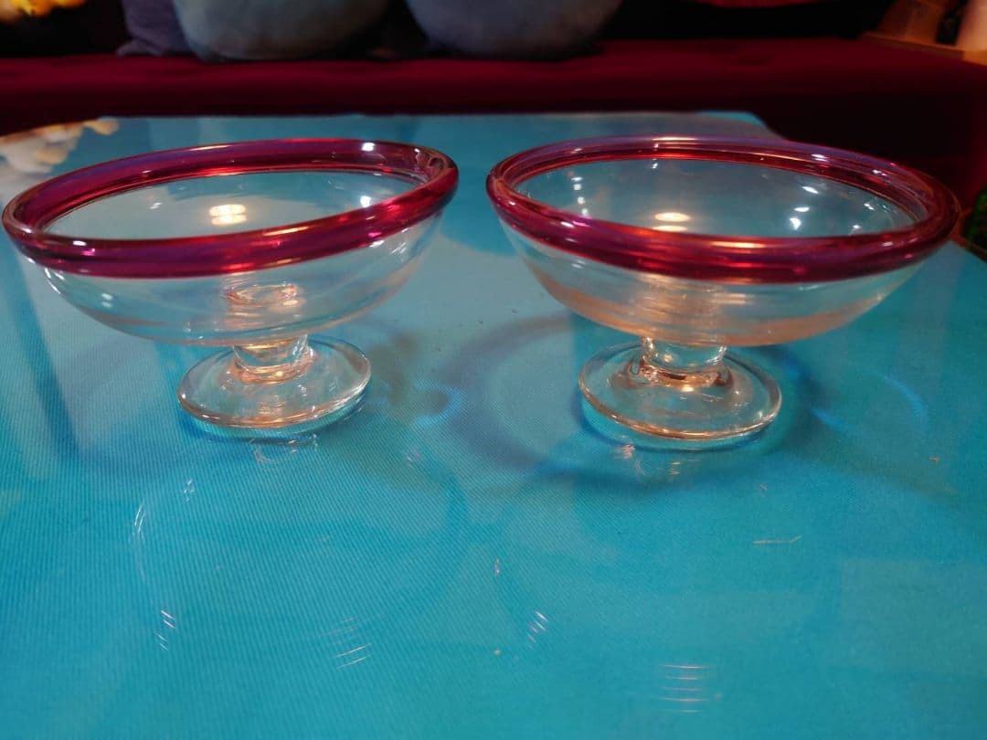 在庫ラスト】氷コップ 乳白色 吹きガラス 大正ロマン レトロ 赤 2個