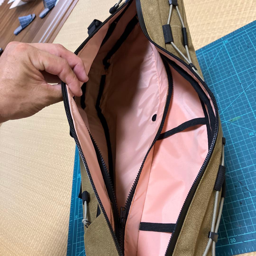 LaLaLa様専用サーリーグラップラー ハンドメイドフレームバッグ