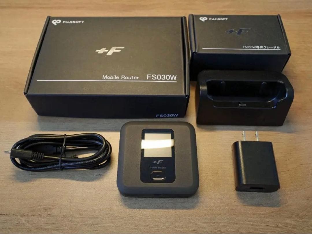 FUJISOFT FS030W モバイルルーター クレードルセット 美品 - メルカリ