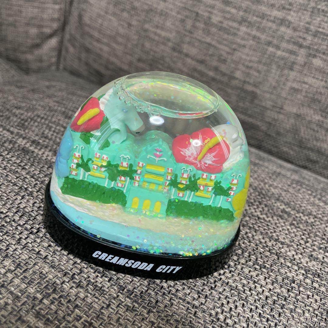 クリームソーダシティ スノードーム 長尾謙一郎サイン入り - メルカリ