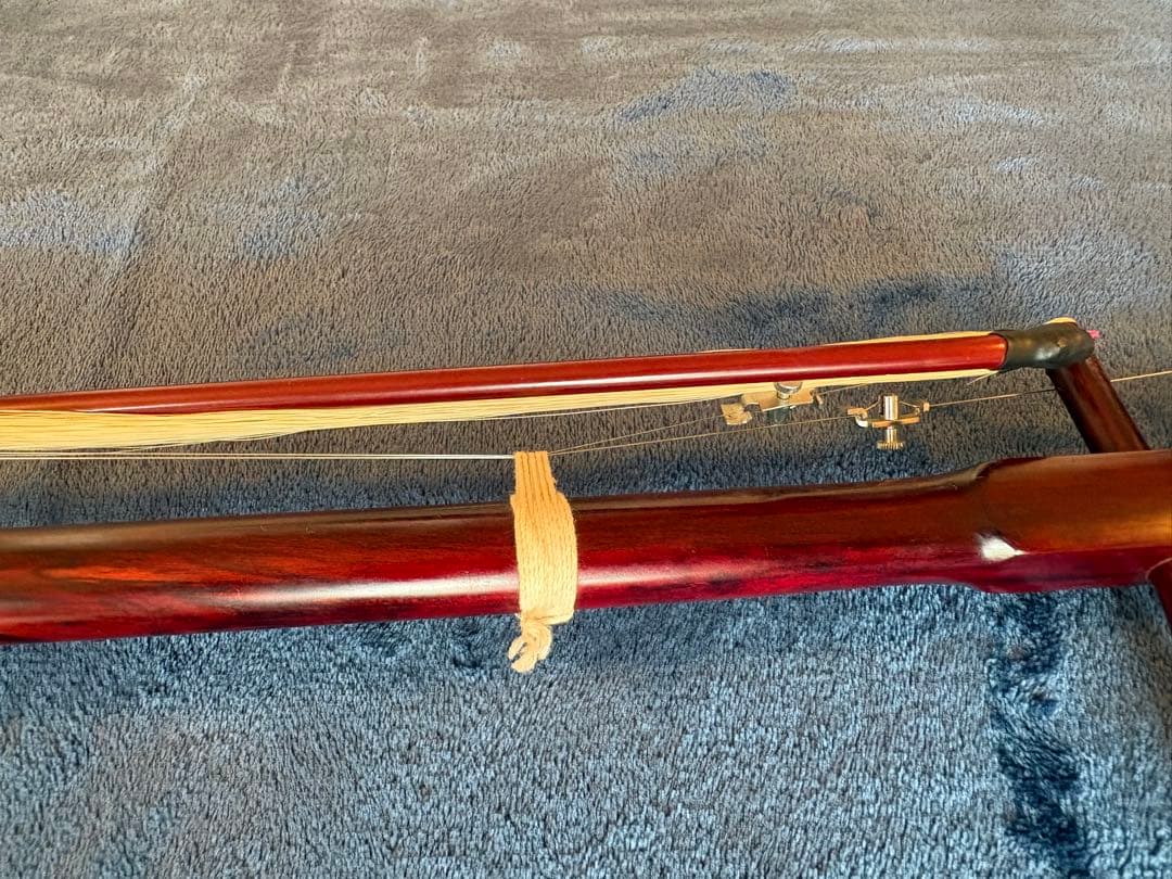 二胡 ハードケース 換えの弓毛付き