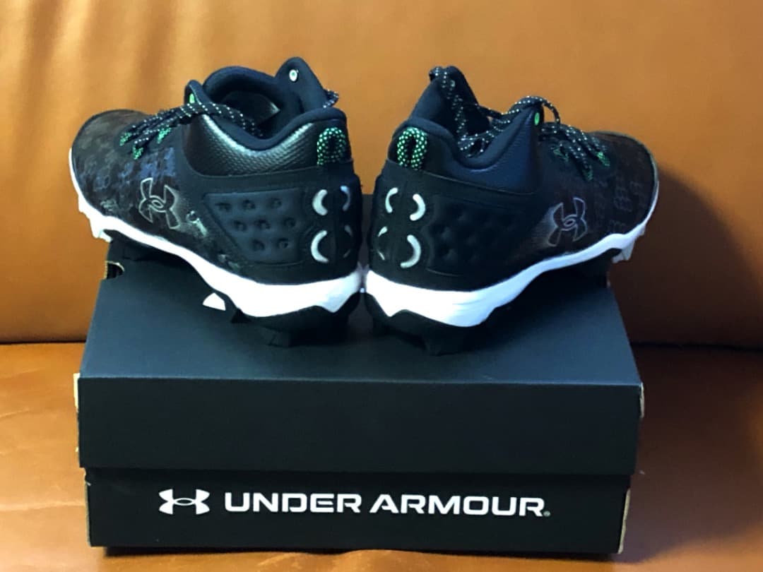 新品2026年USA国内限定アンダーアーマー☆野球ハーパー8MidRm28cm