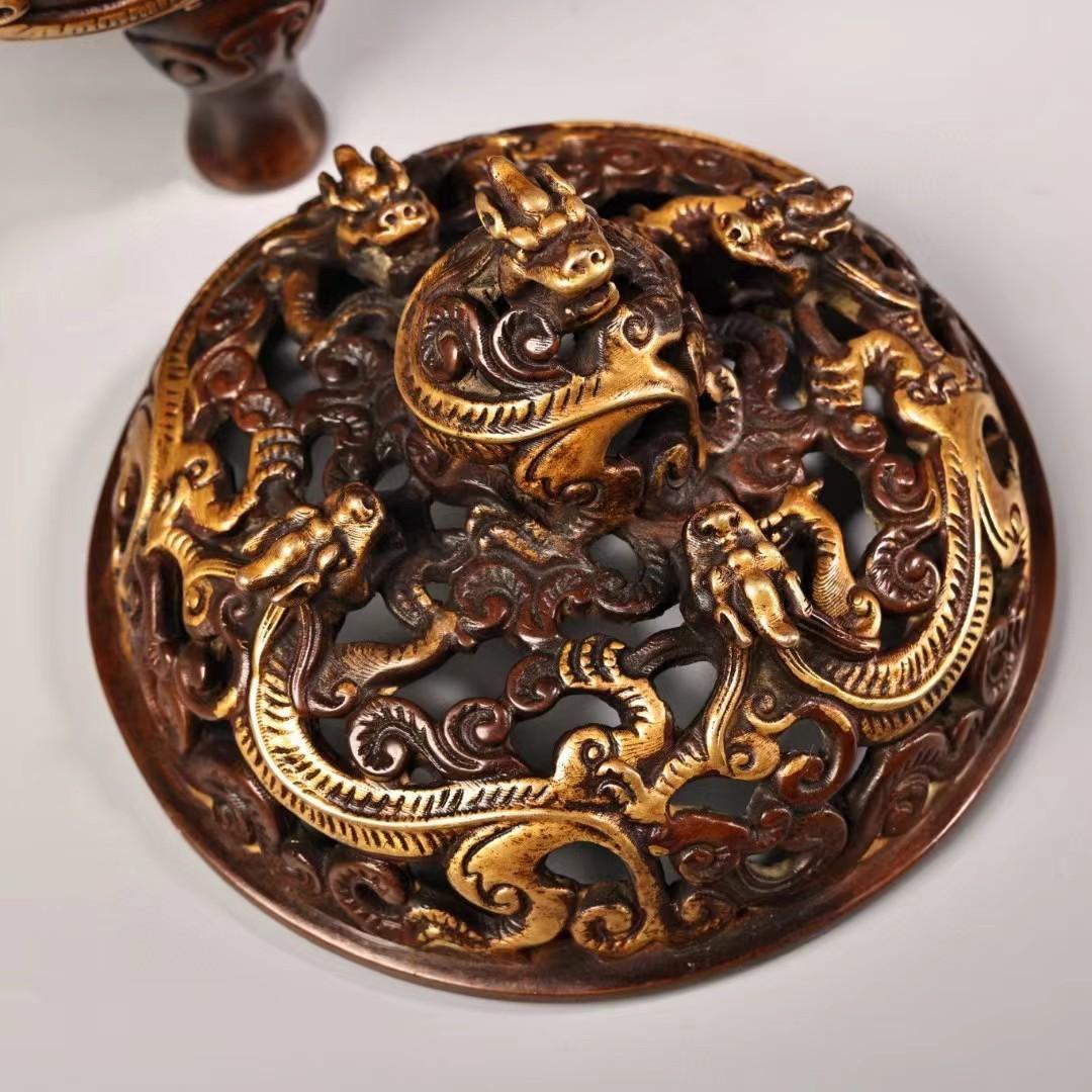 中国古美術・旧蔵鏨刻鎏金の熏香炉・純赤銅・純手作り・高浮彫・置物