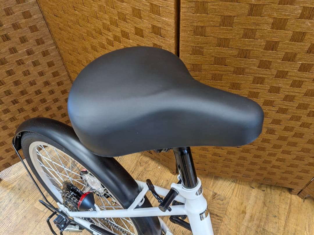 U056 美品 折りたたみ自転車 20インチ 6段変速 ホワイト - メルカリ