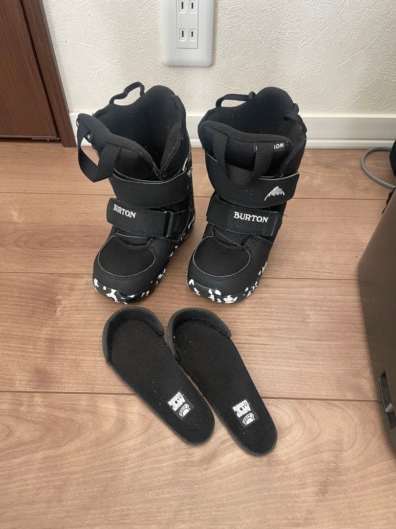 BURTON MINI-GROM 子供用スノーボードブーツ 8C Amazon.com: Burton Kids' Mini Grom Snowboard Boots, Size 11C