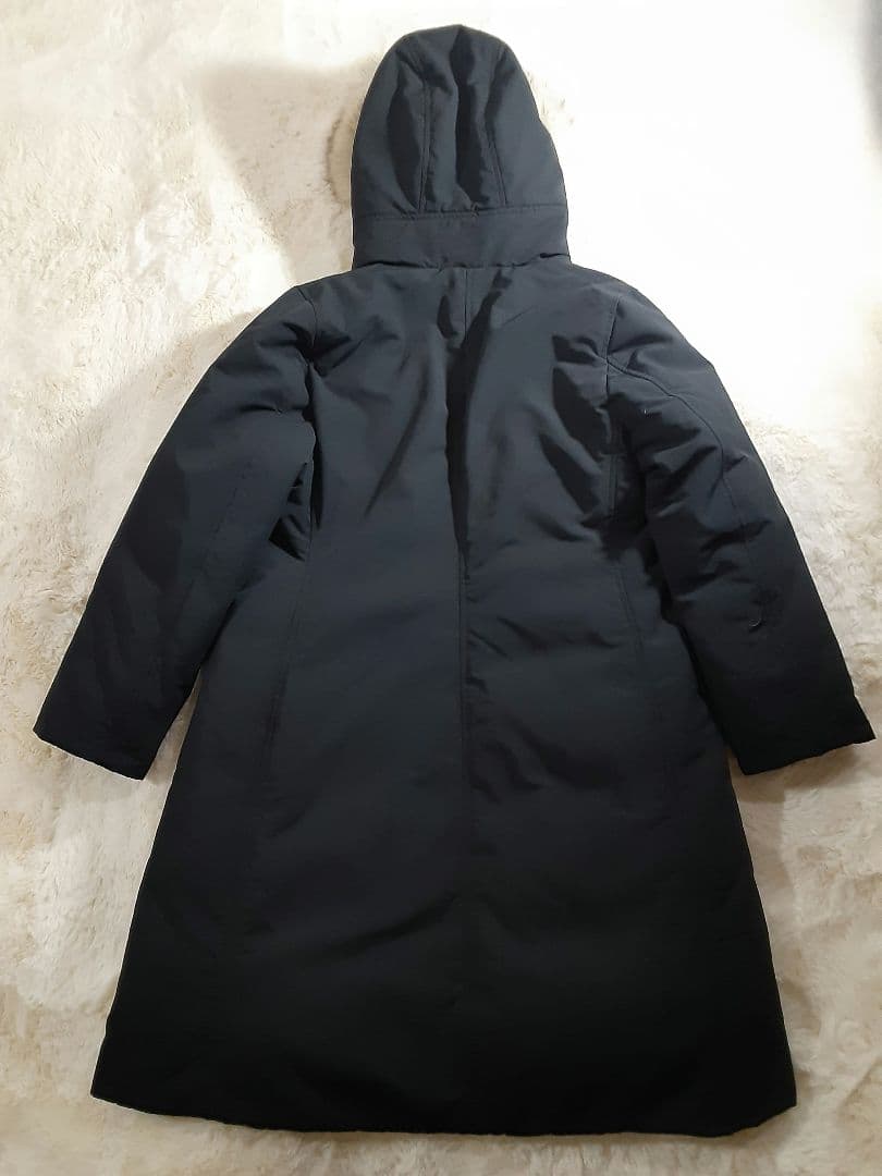 ユニクロ 大きめサイズXL ダウンロングコート 黒 ファー付フード内