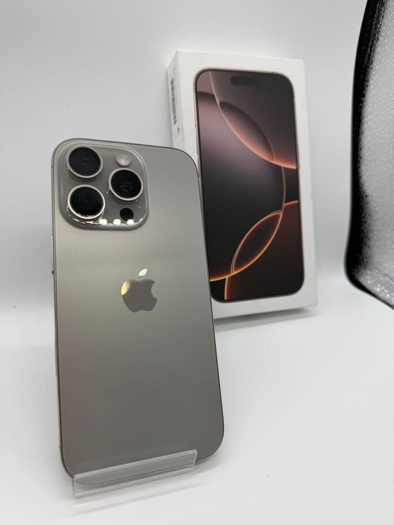 【極美品】iPhone16pro 128GB バッテリー92% Amazon.co.jp: Apple iPhone 16 Pro (128 GB) - デザートチタニウム