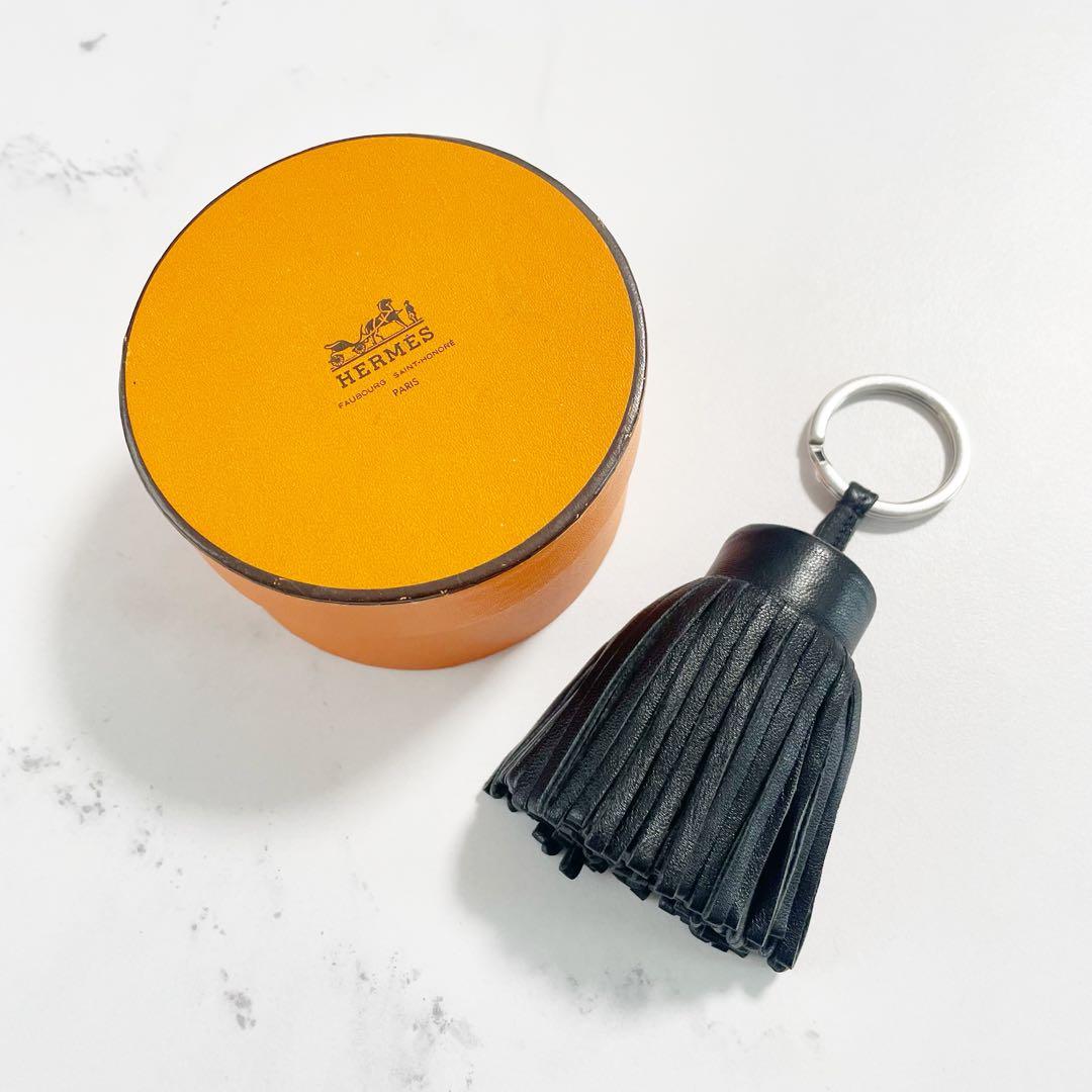 HERMES エルメス カルメン チャーム　キーホルダー　キーリング　ブラック HERMES（エルメス） キーリング Carmen カルメン レディース