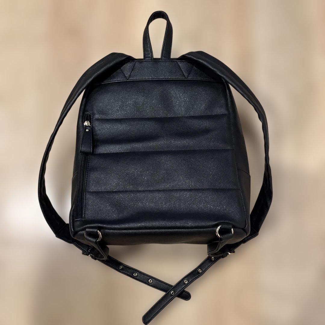 美品】 マリークワント リュック レザー デイジー 金 黒 お洒落 可愛い