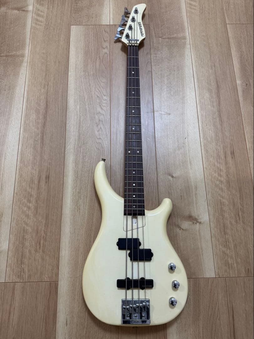 FERNANDES エレキベース PJタイプ 4弦 クリーム系 現状品 FERNANDES エレキベース PJタイプ 4弦 クリーム系 現状品 FERNANDES