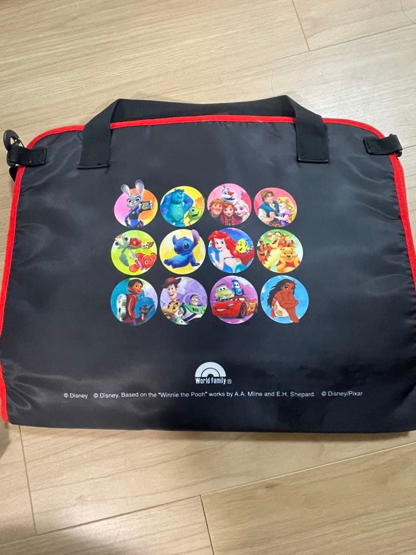 どこでもDWEポケット ミッキーメイトカーポケット - メルカリ